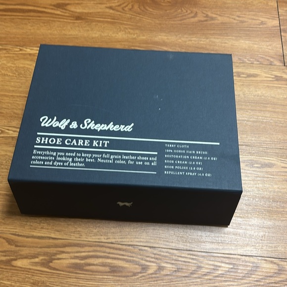 Mens Crossover Loafer by Wolf and Shepherd! Gently used w/ unused Shoe Care Kit - Picture 9 of 10